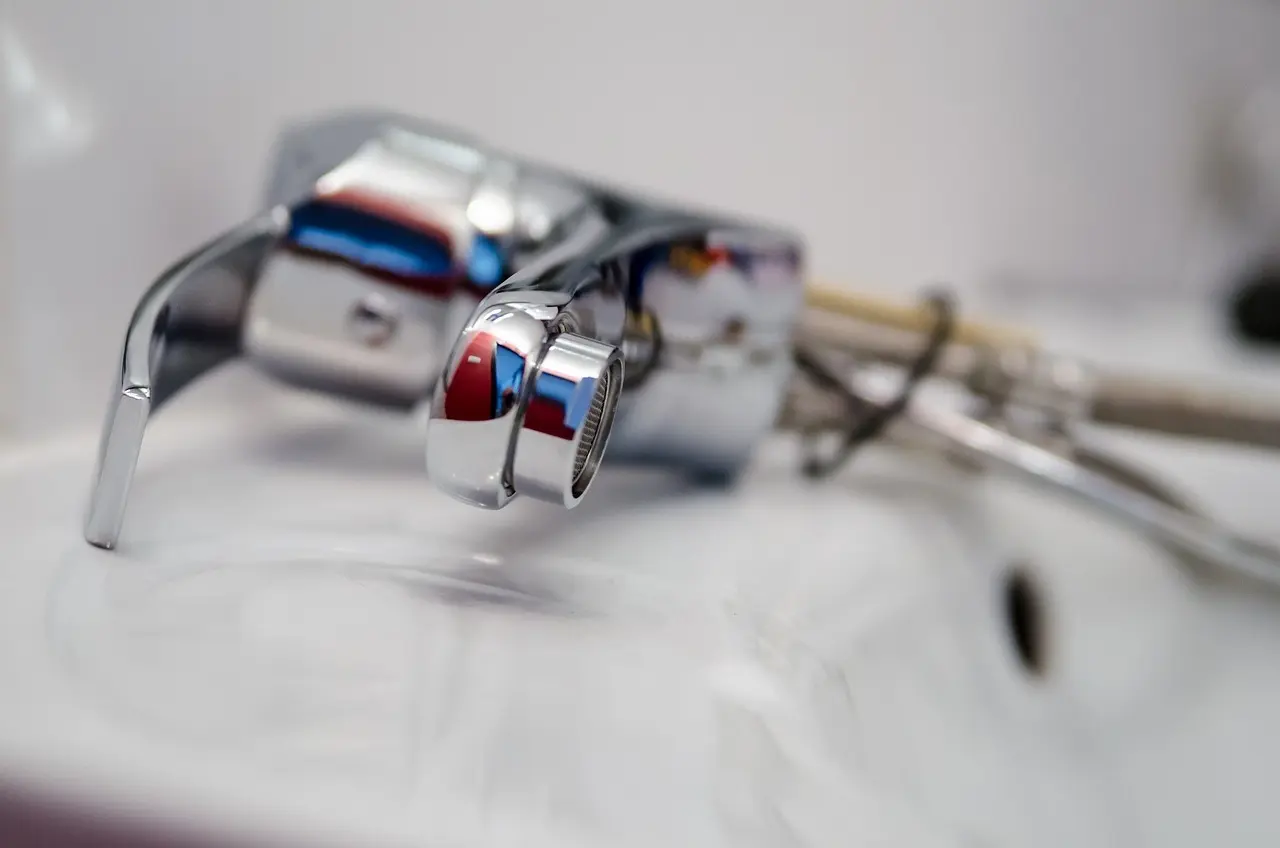 Sådan vælger du den rette VVS’er i Hillerød til renovering af badeværelset